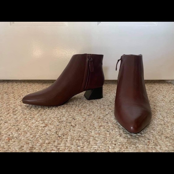 Oak + Fort Ankle Boots (Box included)

Brand new and never worn! - Picture 1 of 5